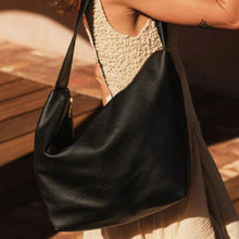Load image into Gallery viewer, Morgan Shoulder Bag - Black