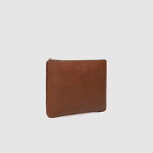 Load image into Gallery viewer, Louie Pouch - Saddle Cognac