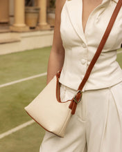 Load image into Gallery viewer, Amelia Shoulder Bag - Canvas Tan