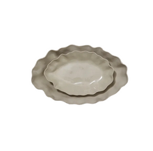 Load image into Gallery viewer, Ruffle Rectangle Platter (M) Chalk White - Marmoset Found