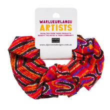 Load image into Gallery viewer, Hair Scrunchie - Warlukurlangu Artists