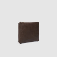 Load image into Gallery viewer, Louie Pouch - Saddle Chocolate