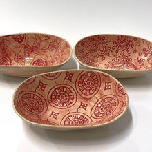 Load image into Gallery viewer, Wonki Ware - Sweet Dish Pimento Lace