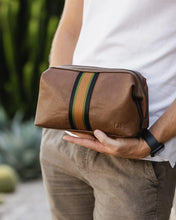 Load image into Gallery viewer, Gilbert Mens Toiletry Bag - Tobacco
