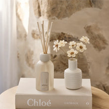 Load image into Gallery viewer, al.ive Home : Reed Diffuser - Sea Cotton &amp; Cocounut
