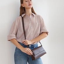 Load image into Gallery viewer, Sophia Crossbody Bag - Chocolate
