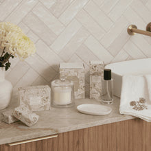 Load image into Gallery viewer, Banksia Small Trinket Dish
