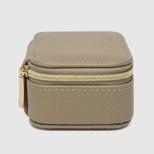 Load image into Gallery viewer, Suzie Jewellery Box - Chai
