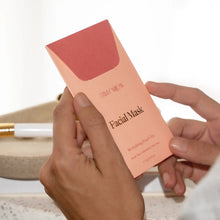 Load image into Gallery viewer, Stray Willow Facial Mask - Peach Tea
