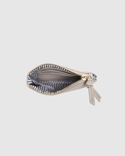 Load image into Gallery viewer, Kuta Purse - Oat

