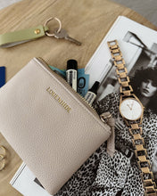 Load image into Gallery viewer, Kuta Purse - Oat
