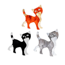 Load image into Gallery viewer, Brooch - Cat
