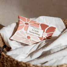 Load image into Gallery viewer, Stray Willow Pocket Duo &#39;A Little Something&#39; Sunkissed : Face Mask + Bath Salts
