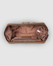 Load image into Gallery viewer, Gilbert Mens Toiletry Bag - Tobacco
