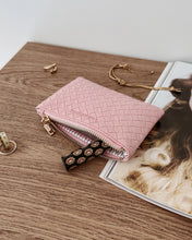 Load image into Gallery viewer, Kuta Purse - Woven Pink
