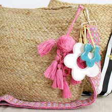 Load image into Gallery viewer, Key Ring - Flower
