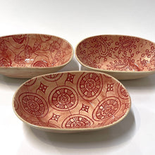 Load image into Gallery viewer, Wonki Ware - Sweet Dish Pimento Lace
